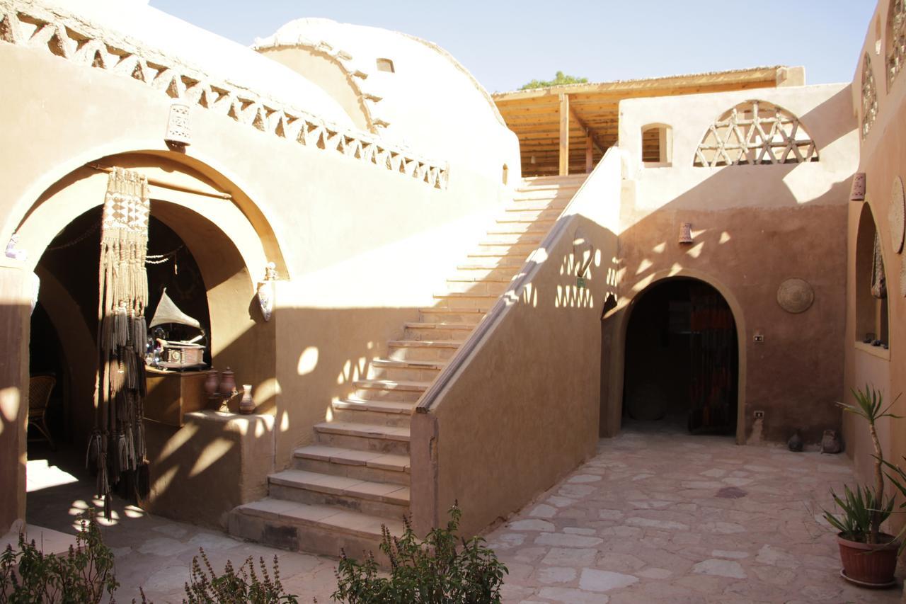 Eskaleh Eco-Lodge アブ・シンベル エクステリア 写真